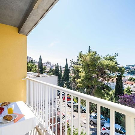 Apartment Cvjetkovi - Two Bedroom Apartment With Terrace And Sea View Dubrovnik Bagian luar foto